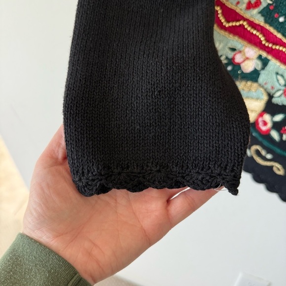 Vintage Carol Rose Embroidered Beaded Festive Scalloped Hem Christmas Cardigan - Picture 5 of 7